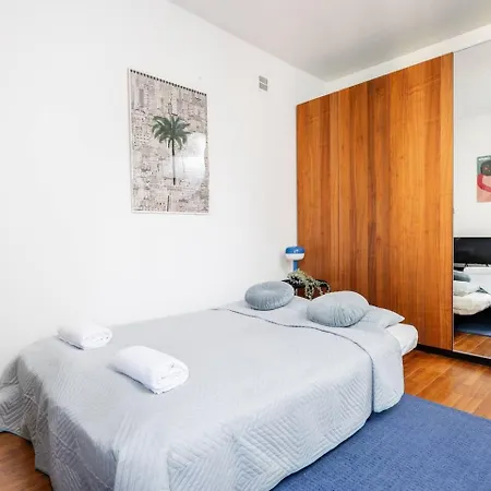 Rose Hip Downtown Apartment Warsaw